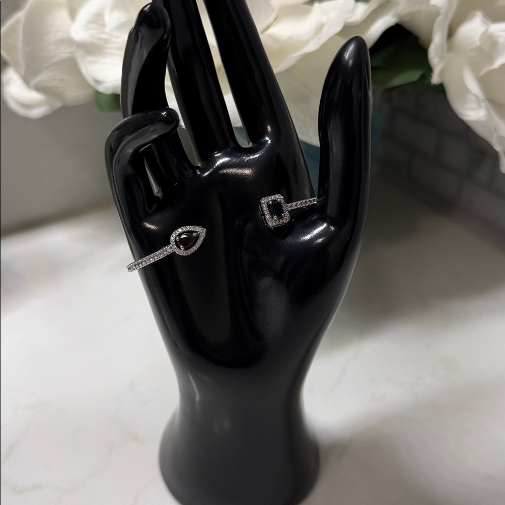Elegant Black and Silver Women's Bracelet